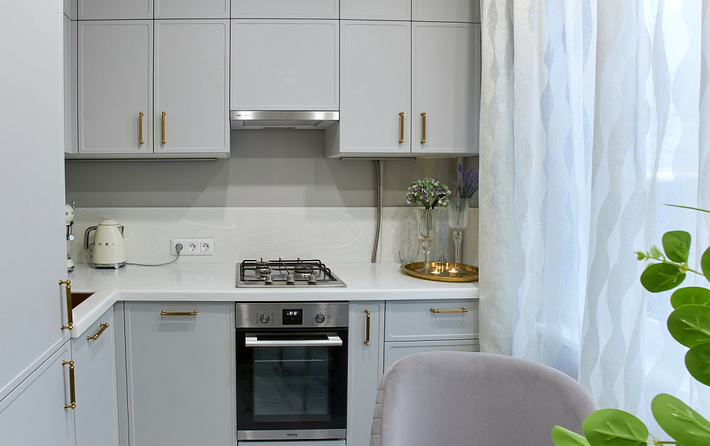 Светло-серия кухня для Розы Сябитовой